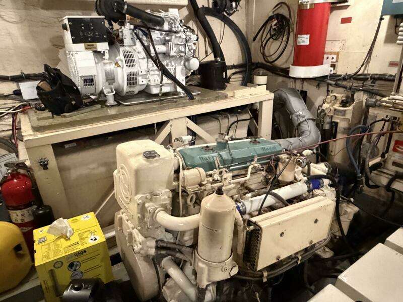 1975 Hatteras 58 LRC