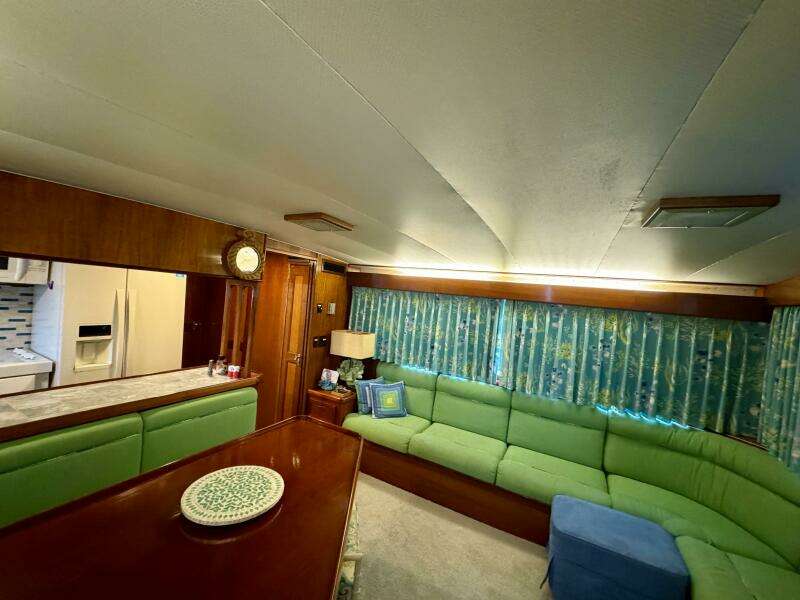 1975 Hatteras 58 LRC
