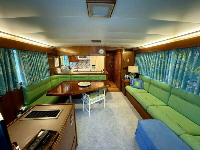 1975 Hatteras 58 LRC