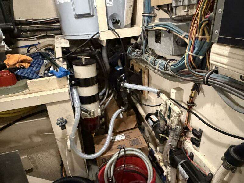 1975 Hatteras 58 LRC