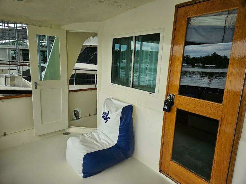 1975 Hatteras 58 LRC