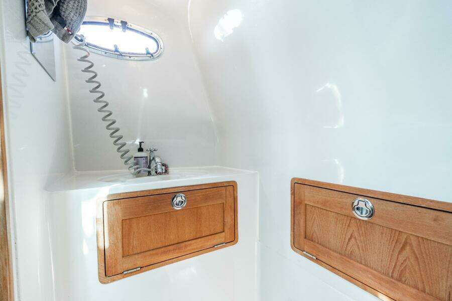 2002 Protector 410 Targa