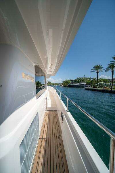 2026 Offshore Yachts 