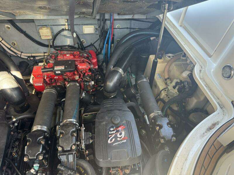 2002 Sea Ray 320 Sundancer