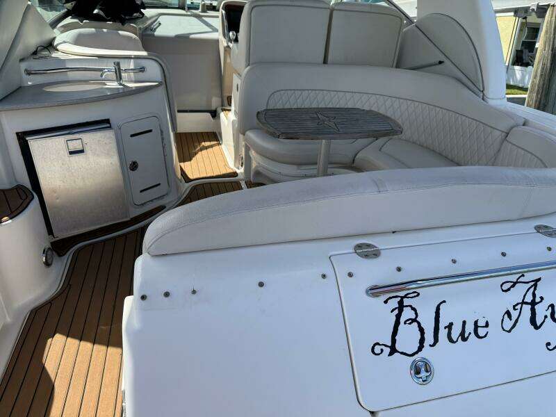 2002 Sea Ray 320 Sundancer