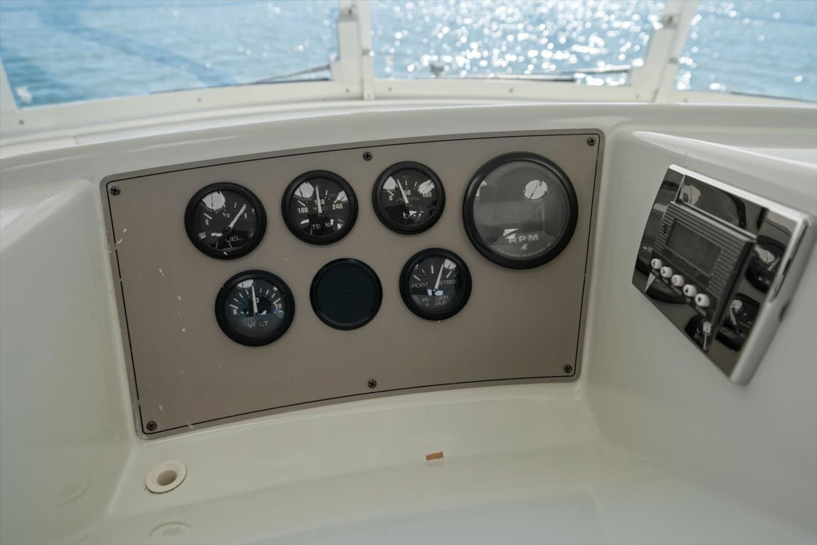 1998 Carver 455 Aft Cabin MY