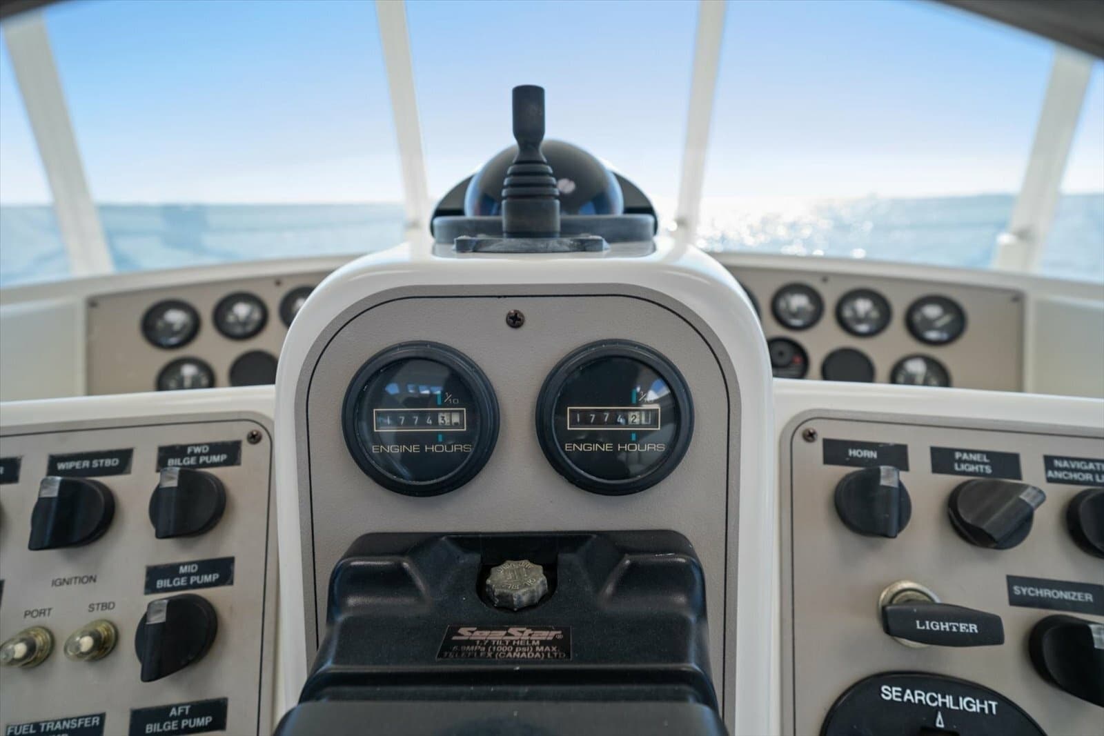 1998 Carver 455 Aft Cabin MY