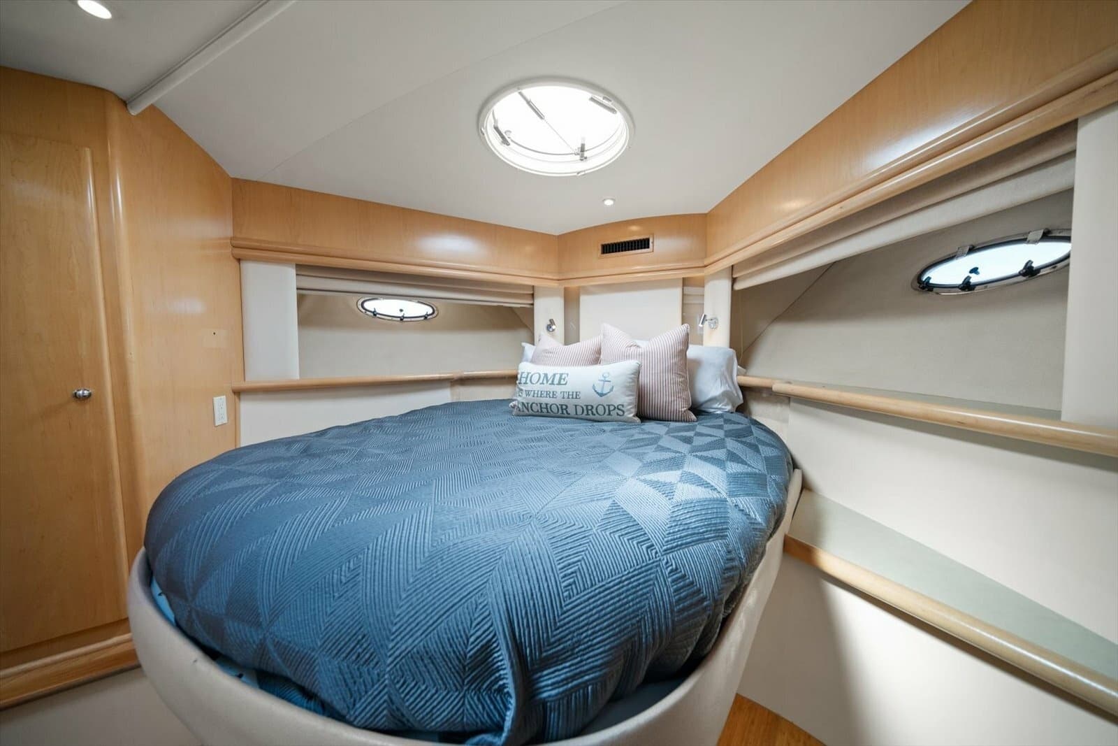 1998 Carver 455 Aft Cabin MY