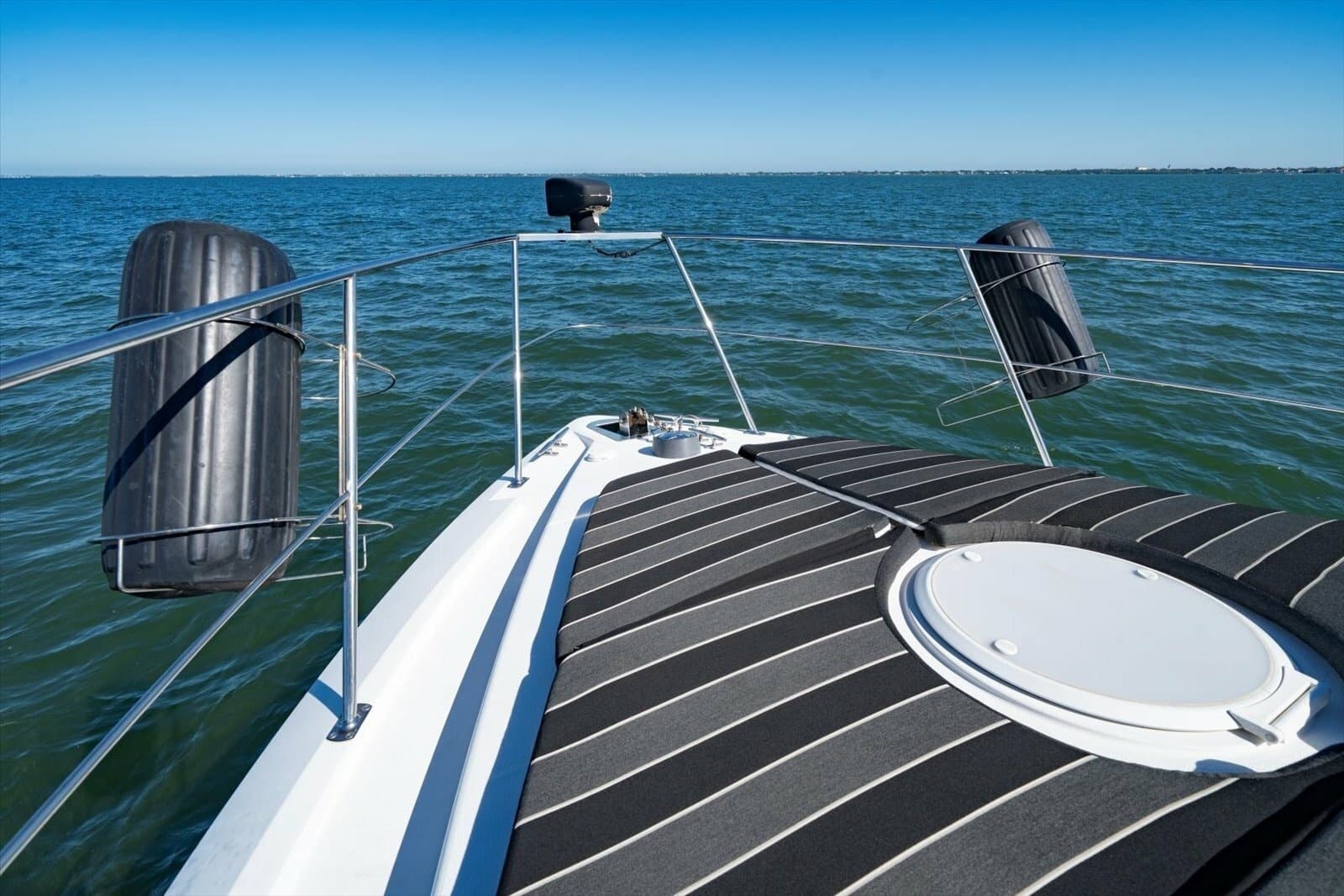 1998 Carver 455 Aft Cabin MY