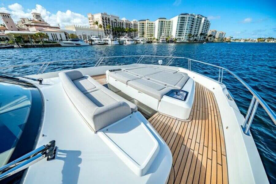2024 Galeon 560 FLY