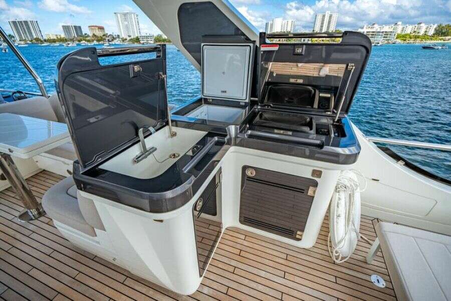 2024 Galeon 560 FLY