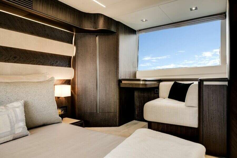 2024 Galeon 560 FLY