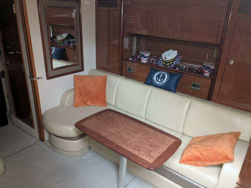 2004 Sea Ray 390 Sundancer