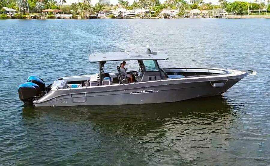 2016 Hydra-Sports 4200 Siesta