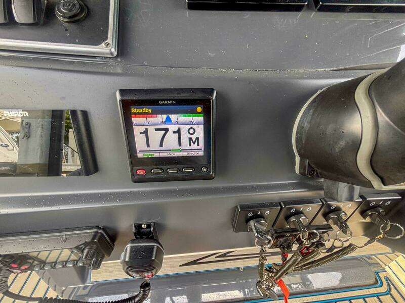 2016 Hydra-Sports 4200 Siesta