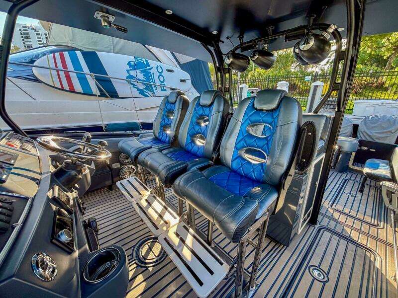 2016 Hydra-Sports 4200 Siesta