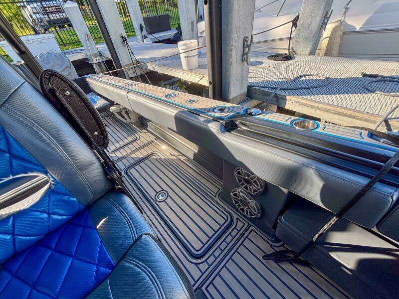 2016 Hydra-Sports 4200 Siesta