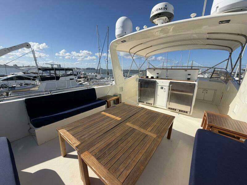 1987 Hatteras Motor Yacht