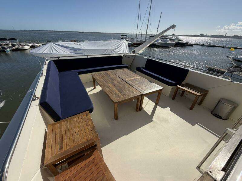 1987 Hatteras Motor Yacht