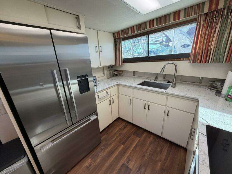 1987 Hatteras Motor Yacht