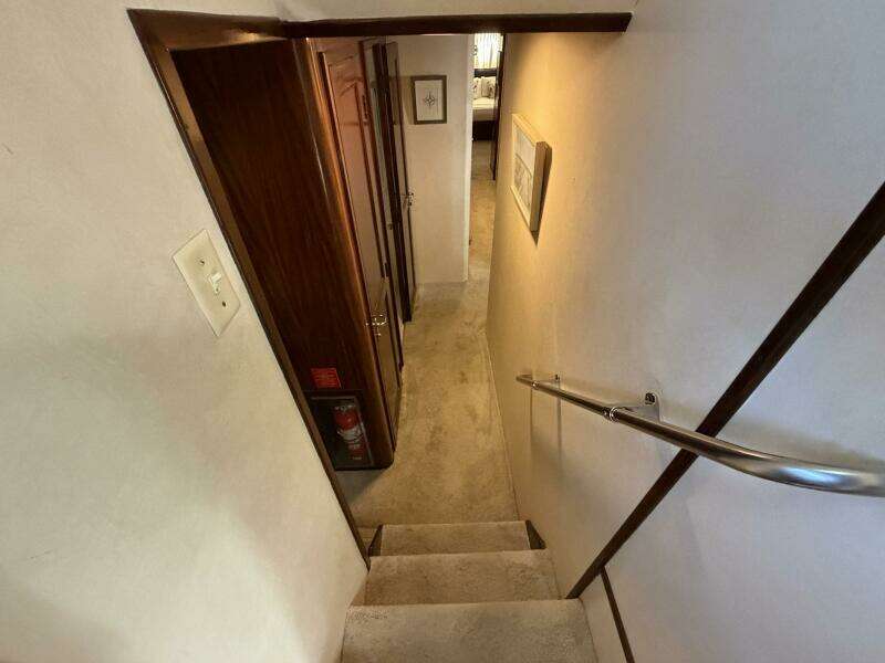 1987 Hatteras Motor Yacht