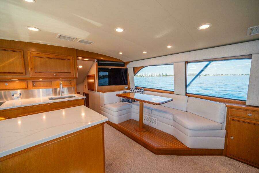 2009 Cabo 52 Flybridge