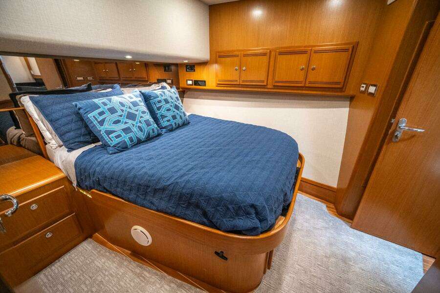 2009 Cabo 52 Flybridge