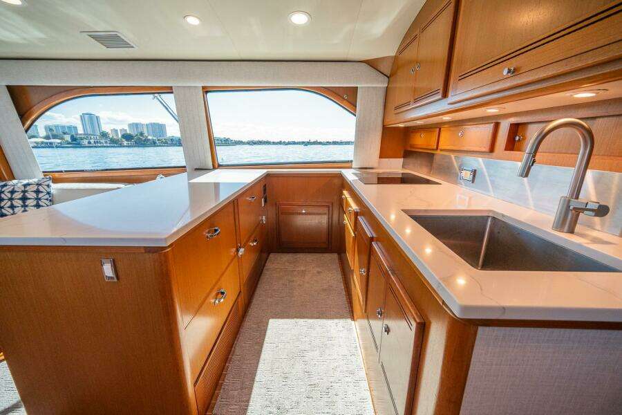 2009 Cabo 52 Flybridge