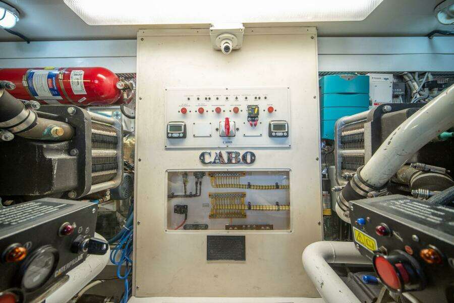 2009 Cabo 52 Flybridge