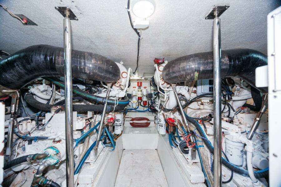 2002 Hatteras 50 Convertible 