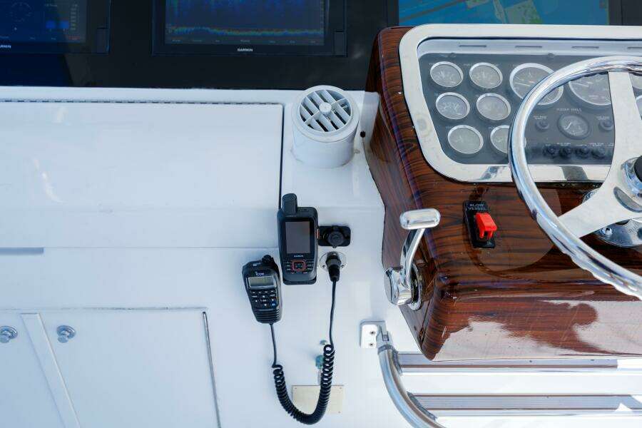 2002 Hatteras 50 Convertible 