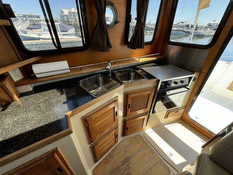 2012 Ranger Tugs R-29