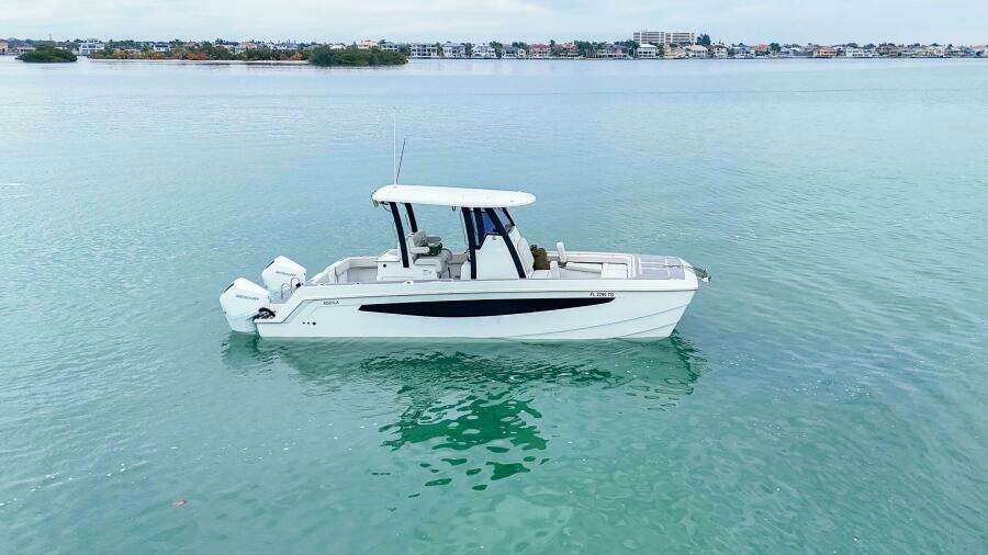 2022 Aquila 28 Molokai