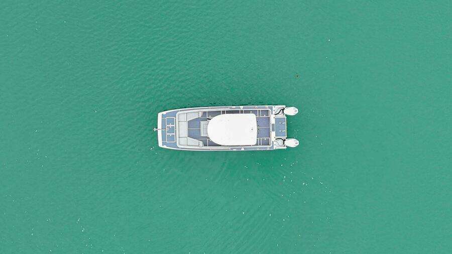 2022 Aquila 28 Molokai