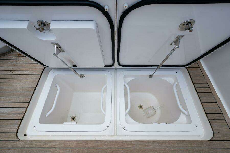 Viking 60 Bottom Line - Exterior Cockpit