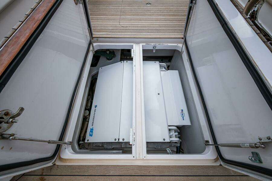 Viking 60 Bottom Line - Exterior Cockpit