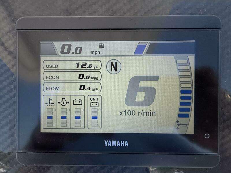 2017 Vanquish Bristol Harbor 23 CC