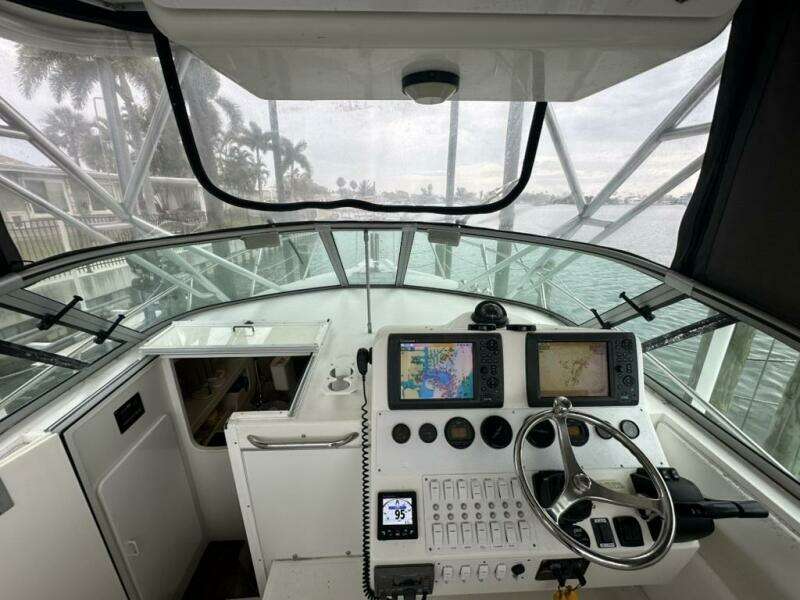 2001 Stamas 310 Express