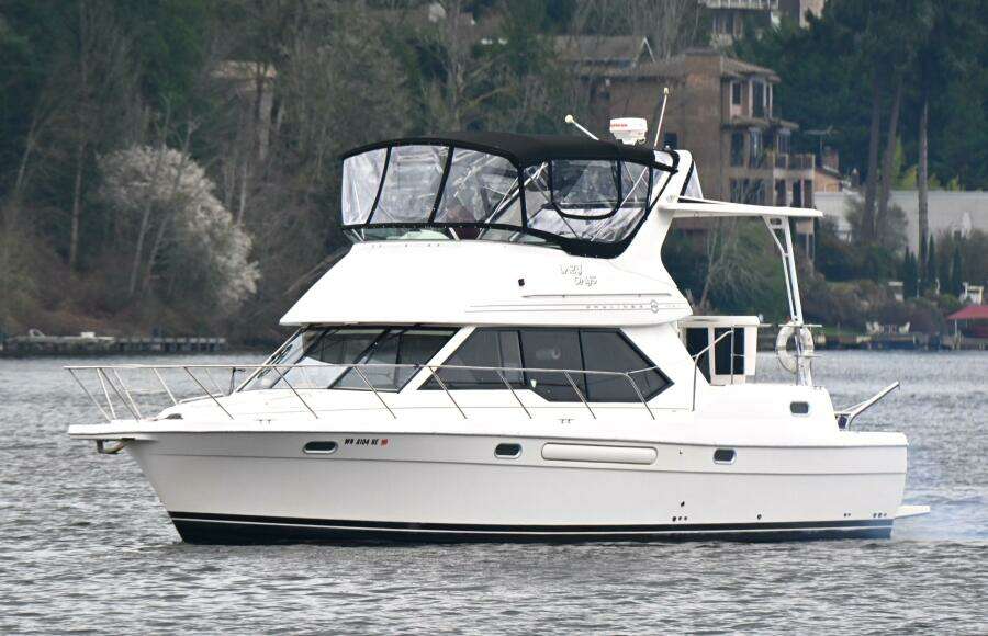 1996 Bayliner 4087 Aft Cabin Motoryacht