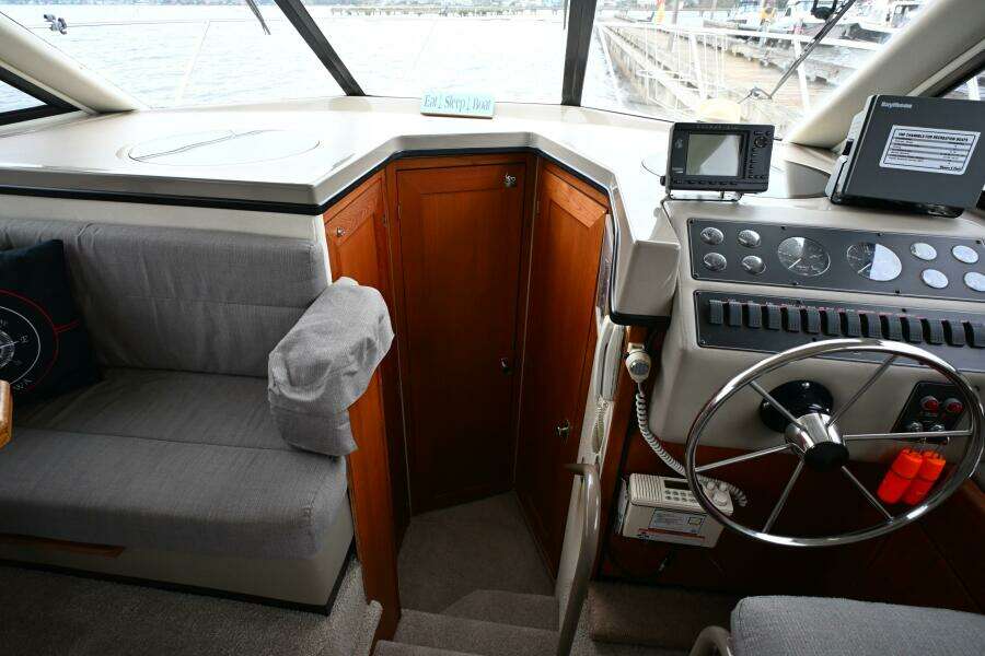 1996 Bayliner 4087 Aft Cabin Motoryacht