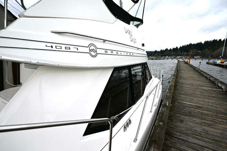1996 Bayliner 4087 Aft Cabin Motoryacht