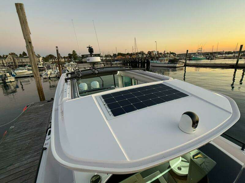 2022 Axopar 37 XC Cross Cabin