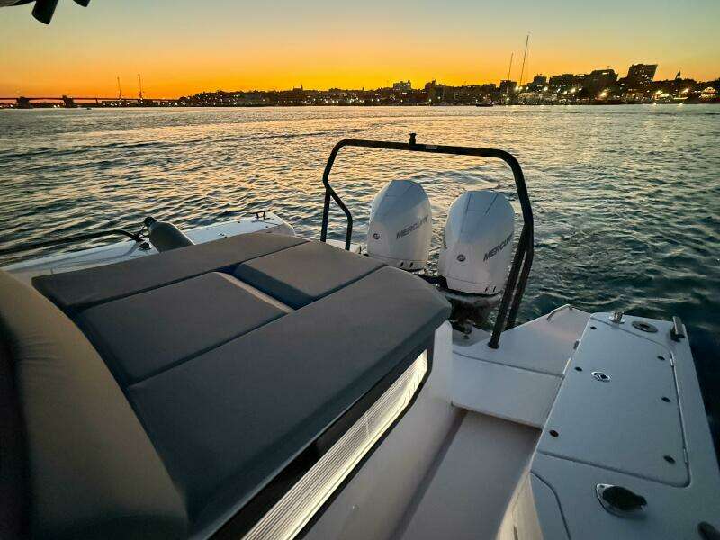 2022 Axopar 37 XC Cross Cabin