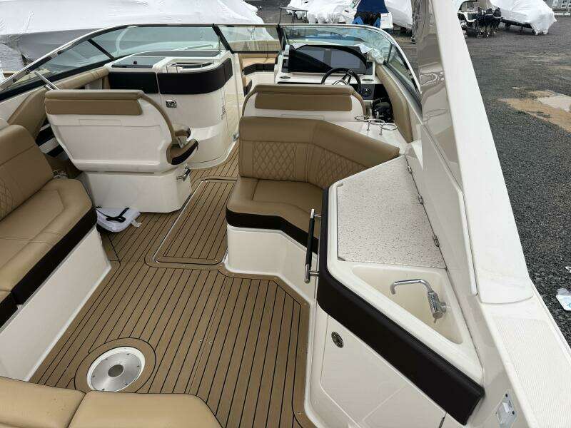 2021 Sea Ray SLX 310