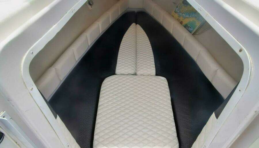 2005 Donzi 35 ZF Cuddy