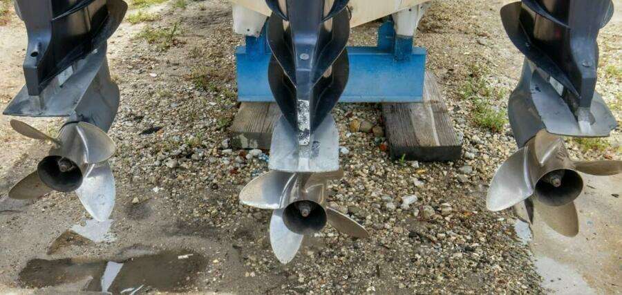 2005 Donzi 35 ZF Cuddy