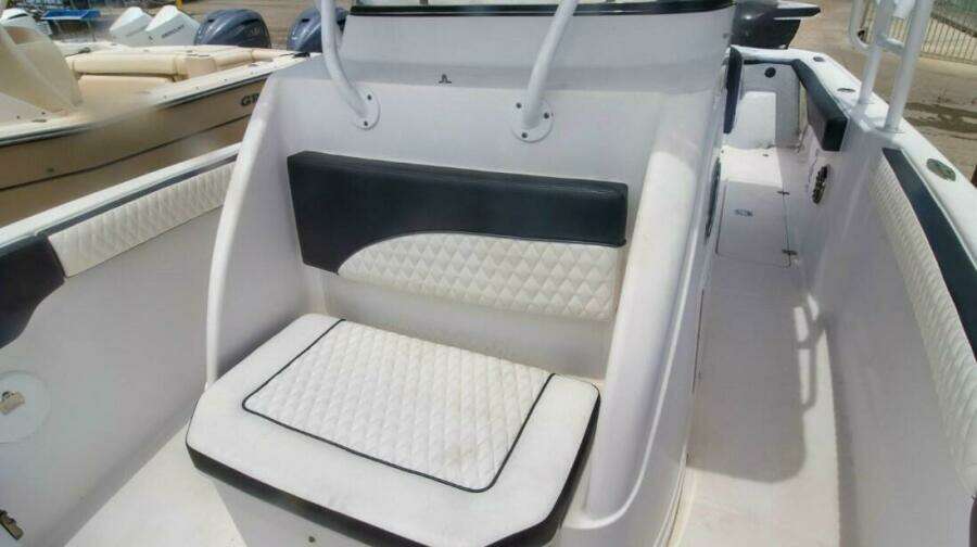 2005 Donzi 35 ZF Cuddy