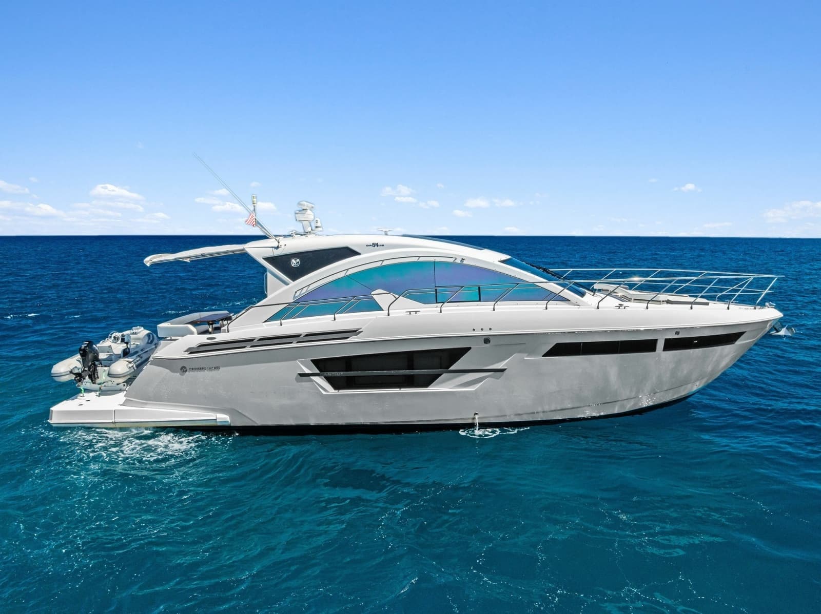 2019 Cruisers Yachts 54 Cantius