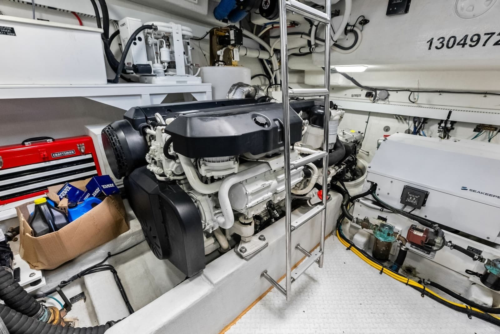 2019 Cruisers Yachts 54 Cantius