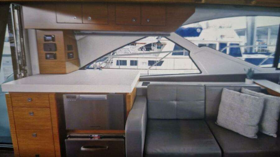 2019 Cruisers Yachts 54 Cantius